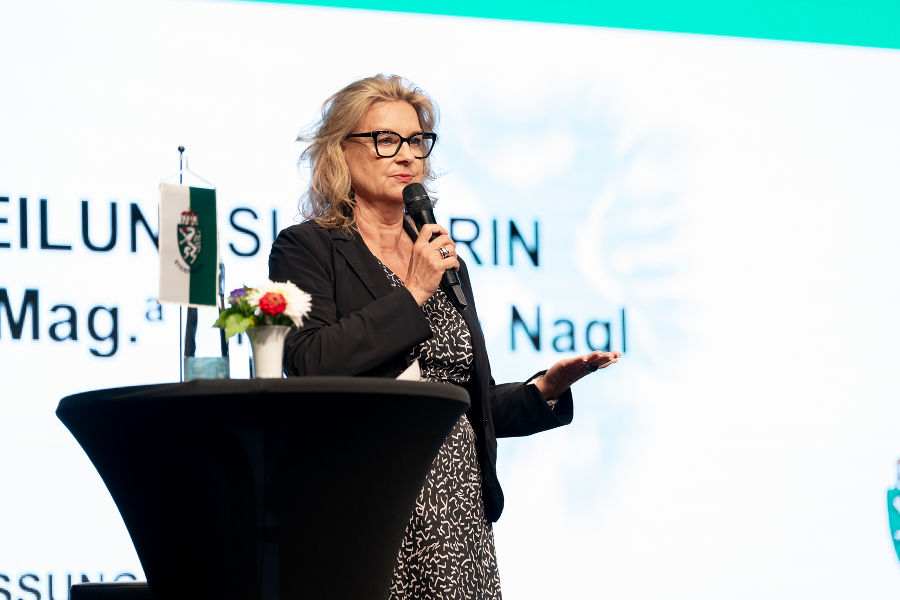 Hofrätin Mag.a Alexandra Nagl Hofrätin Mag.a Alexandra Nagl